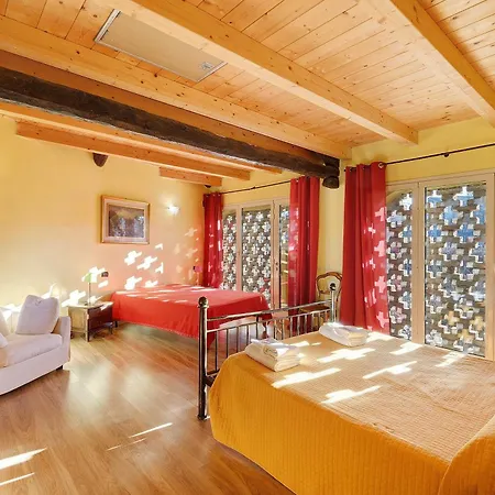 Bed & Breakfast Cascina Orlandi 3*