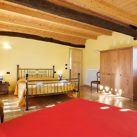 Bed & Breakfast Cascina Orlandi 3*