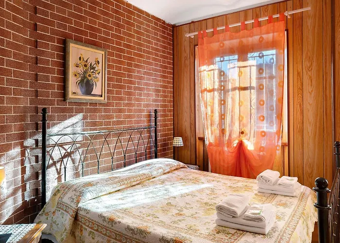 Bed and Breakfast Cascina Orlandi 3*